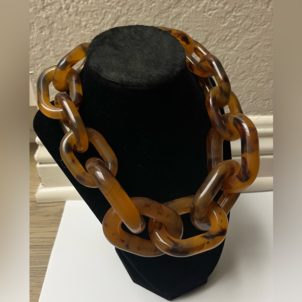Elegant Brown Chain Necklace - Picture 9 of 10